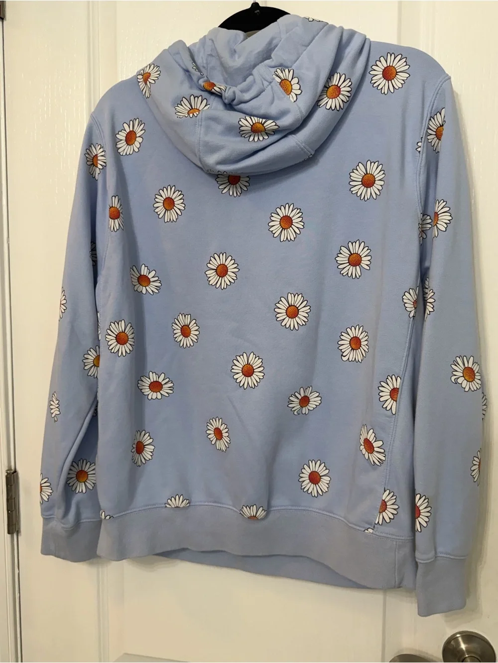 Nike Women’s Lavender Daisy Hoodie Sweatshirt, Medium